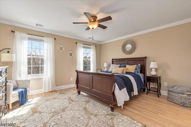 38 Still Hollow Rd, Tewksbury Twp., NJ 08833