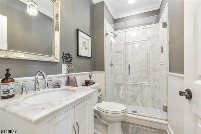 38 Still Hollow Rd, Tewksbury Twp., NJ 08833