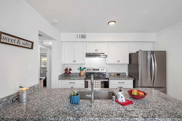 151 Del Verde Cir #3, Sacramento, CA 95833