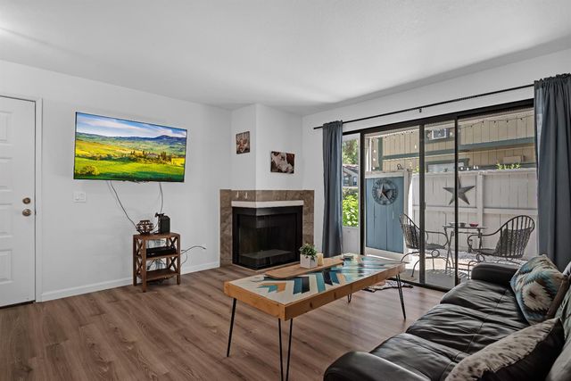 151 Del Verde Cir #3, Sacramento, CA 95833