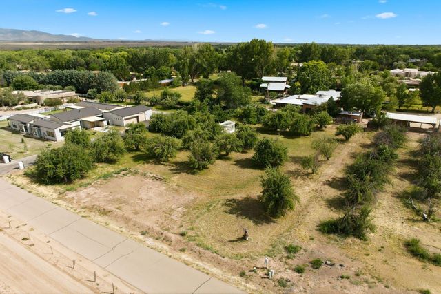 21 E Alary Lane, Corrales, NM 87048