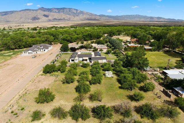 21 E Alary Lane, Corrales, NM 87048