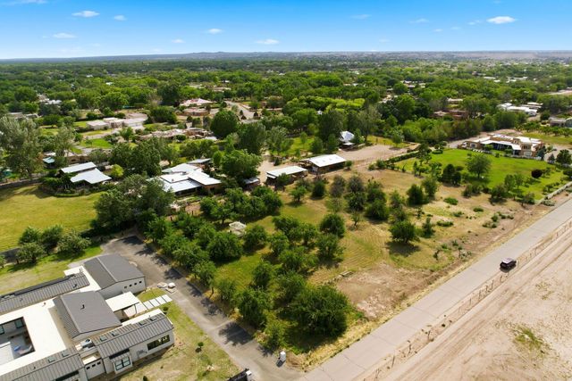21 E Alary Lane, Corrales, NM 87048
