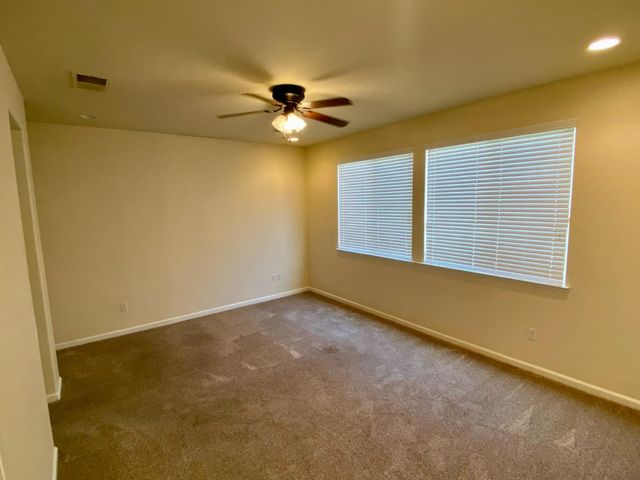 390 Greg Thatch Cir, Sacramento, CA 95835
