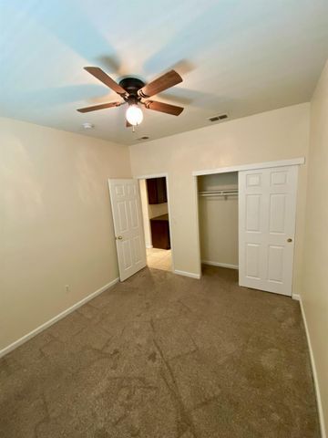 390 Greg Thatch Cir, Sacramento, CA 95835