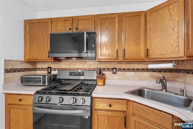 1143 Stafford Street, Mahwah, NJ 07430