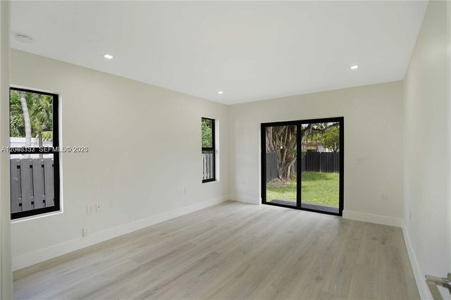 222 SW 3rd Terrace, Dania Beach, FL 33004
