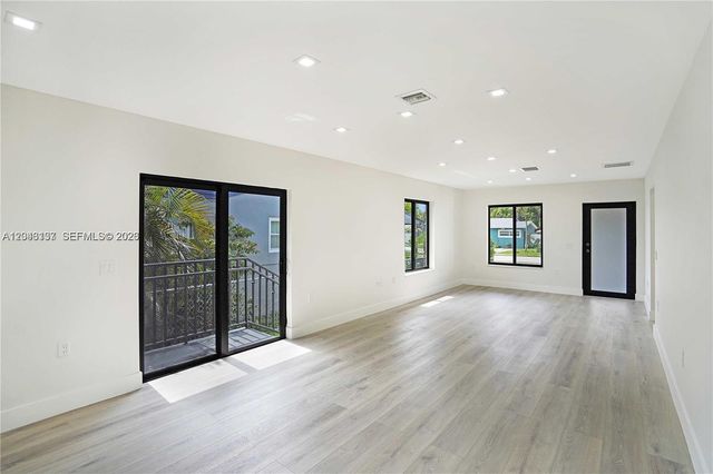 222 SW 3rd Terrace, Dania Beach, FL 33004