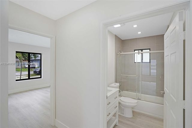 222 SW 3rd Terrace, Dania Beach, FL 33004