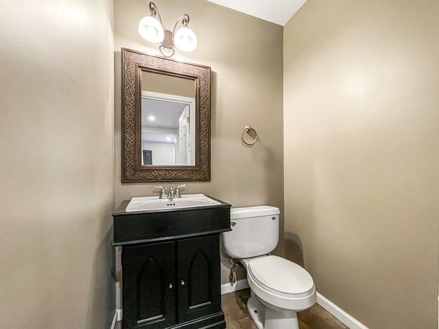 1201 Middlebury Lane, Wilmette, IL 60091