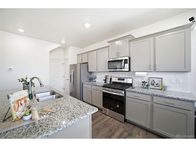 10152 Castor Dr, Colorado Springs, CO 80925