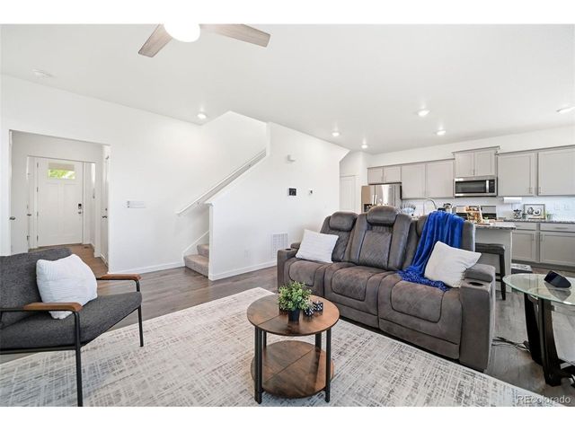 10152 Castor Dr, Colorado Springs, CO 80925