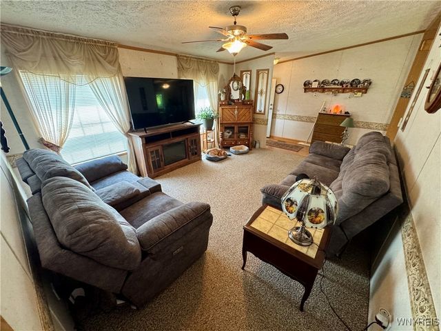 3023 Springview Dr, Newfane, NY 14108