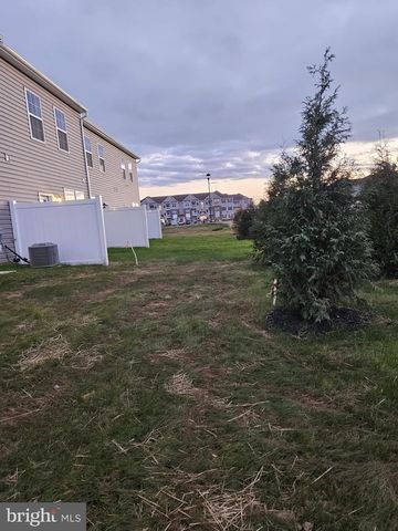 10 REAGAN LN, Westampton, NJ 08060