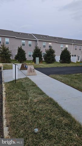 10 REAGAN LN, Westampton, NJ 08060