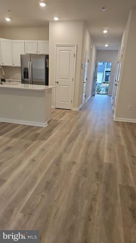 10 REAGAN LN, Westampton, NJ 08060