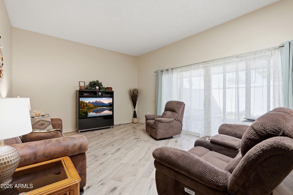 13817 N 109TH Avenue, Sun City, AZ 85351