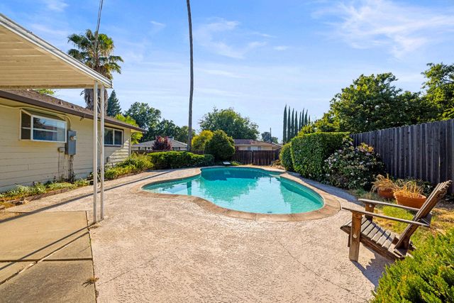 2001 Maryal Dr, Sacramento, CA 95864