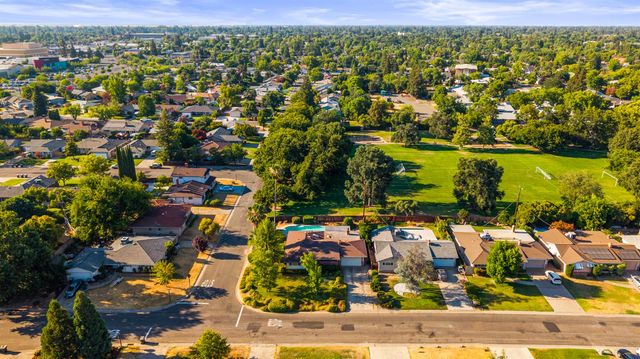 2001 Maryal Dr, Sacramento, CA 95864