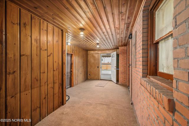 1861 Tremainsville Road, Toledo, OH 43613