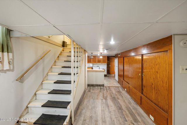 1861 Tremainsville Road, Toledo, OH 43613