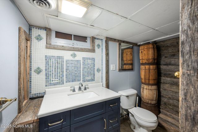 1861 Tremainsville Road, Toledo, OH 43613