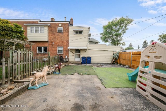 1861 Tremainsville Road, Toledo, OH 43613