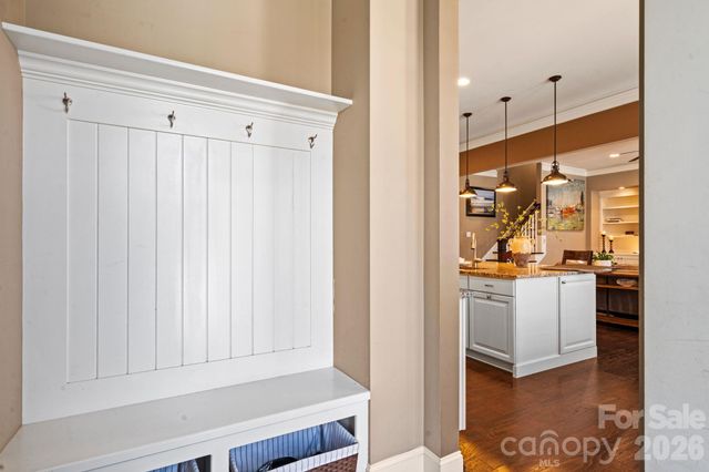 2319 Lochview Street, Pineville, NC 28134