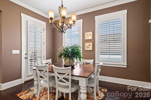 2319 Lochview Street, Pineville, NC 28134