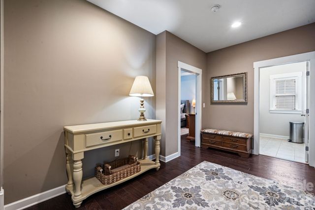 2319 Lochview Street, Pineville, NC 28134