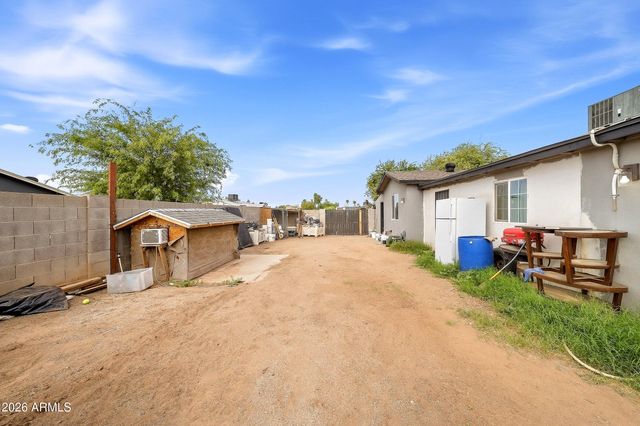 8117 W ELM Street, Phoenix, AZ 85033