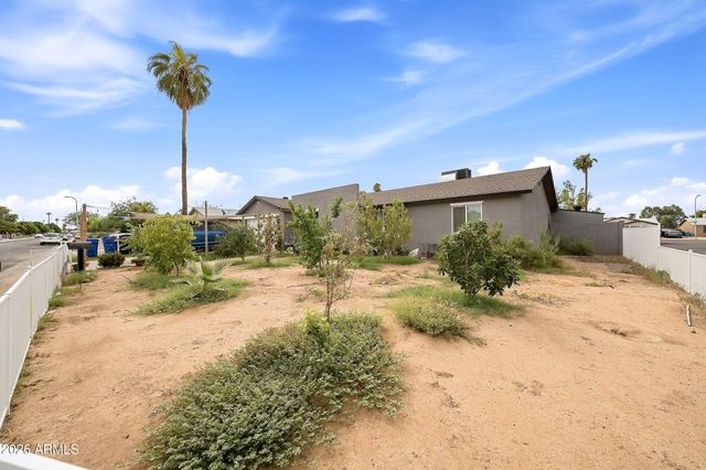8117 W ELM Street, Phoenix, AZ 85033