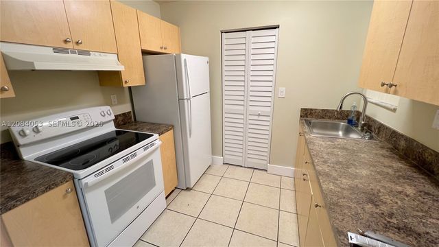 686 NW 114th Ave 101, Sweetwater, FL 33172