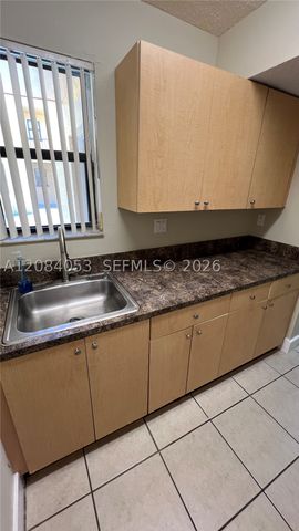 686 NW 114th Ave 101, Sweetwater, FL 33172