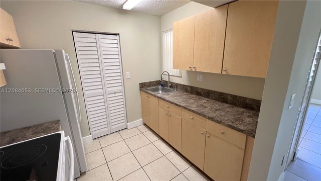 686 NW 114th Ave 101, Sweetwater, FL 33172
