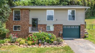 736 Taylor Rd, Knoxville, TN 37920