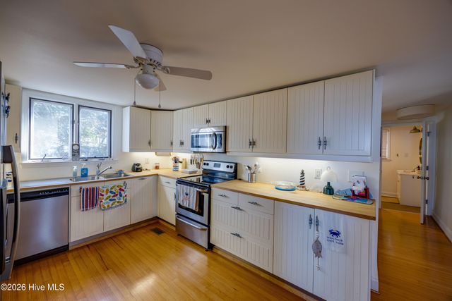 2995 Hickory Point Road, Aurora, NC 27806