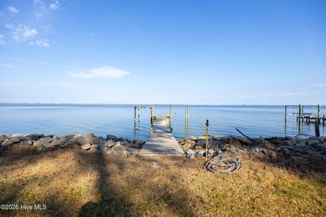 2995 Hickory Point Road, Aurora, NC 27806