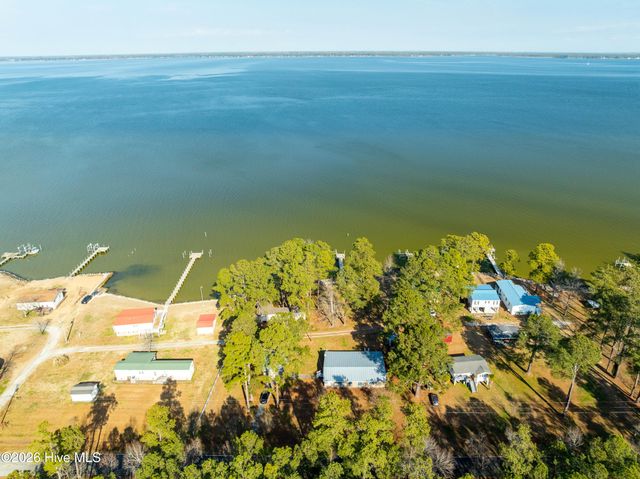 2995 Hickory Point Road, Aurora, NC 27806