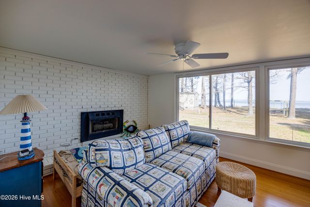 2995 Hickory Point Road, Aurora, NC 27806