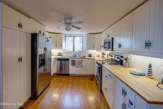 2995 Hickory Point Road, Aurora, NC 27806