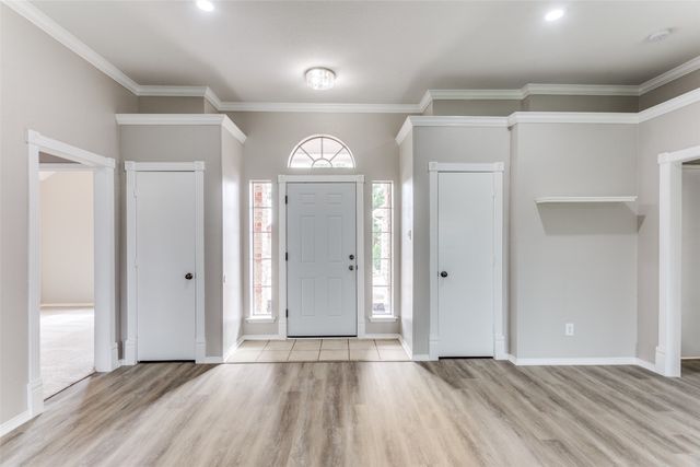 1001 Rolling Meadows Drive, Burleson, TX 76028