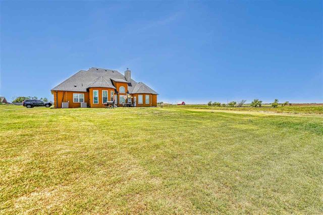 130 Stardust Cir, Walters, OK 73572