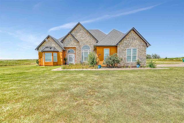 130 Stardust Cir, Walters, OK 73572