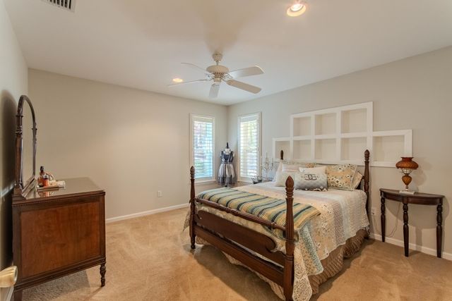 2411 KEAZEY HOLLOW RD, Waynesboro, TN 38485