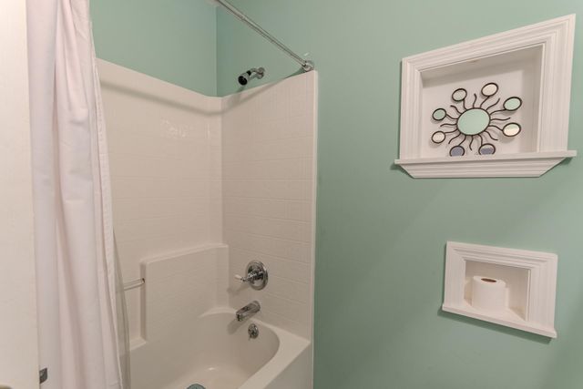 2411 KEAZEY HOLLOW RD, Waynesboro, TN 38485