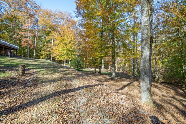 2411 KEAZEY HOLLOW RD, Waynesboro, TN 38485