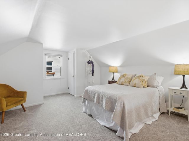 820 S Dexter Drive, Lansing, MI 48910
