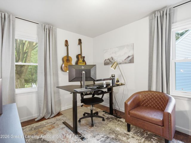 820 S Dexter Drive, Lansing, MI 48910