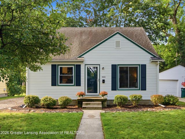 820 S Dexter Drive, Lansing, MI 48910